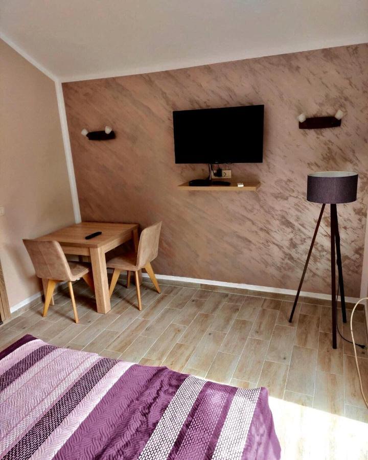 Studio Elena Tivat Exteriör bild